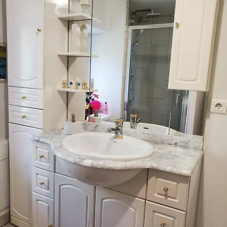 Chez Ester Appartement *